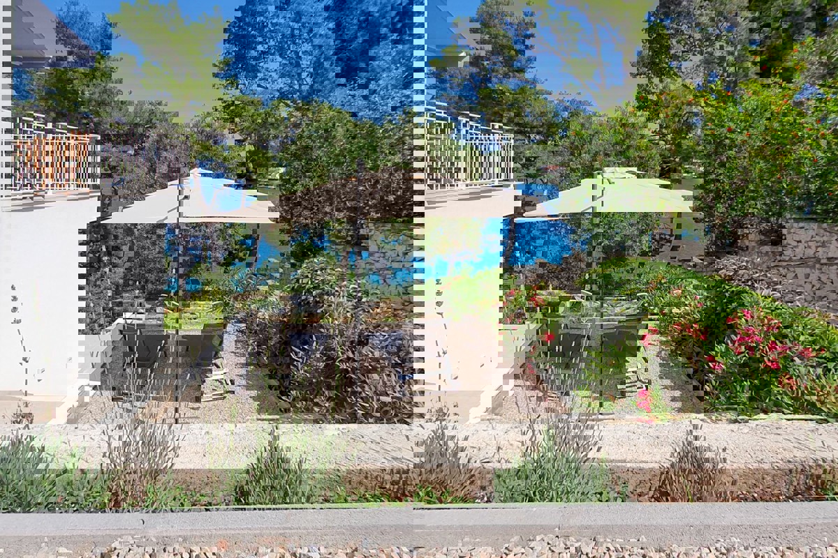 Villa di nuova costruzione in prima fila sul mare