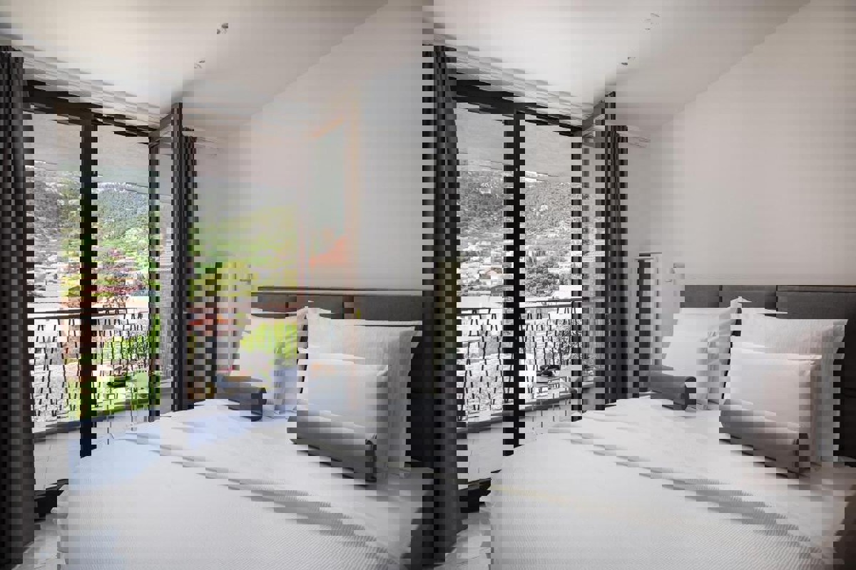 Moderno appartamento con una camera da letto a Komiža