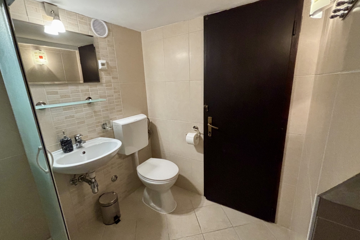 Casa in pietra ristrutturata in prima fila dal mare