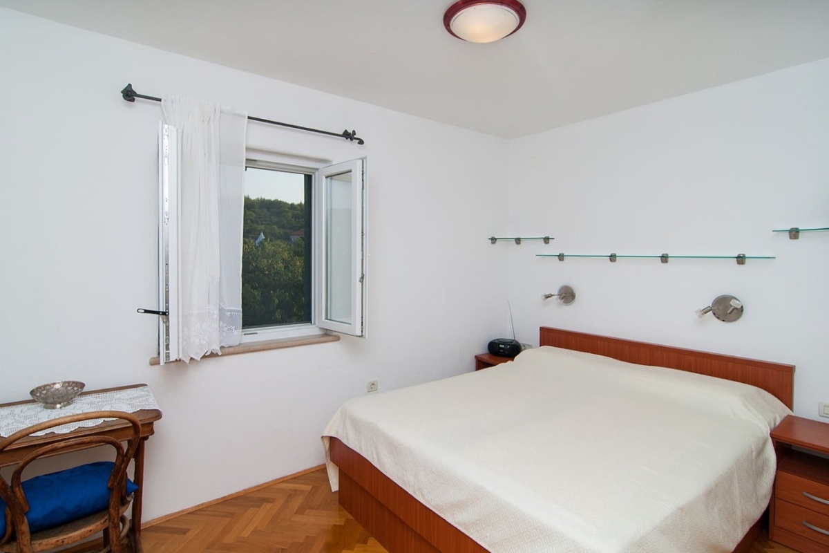 Casa con vista mare e piscina