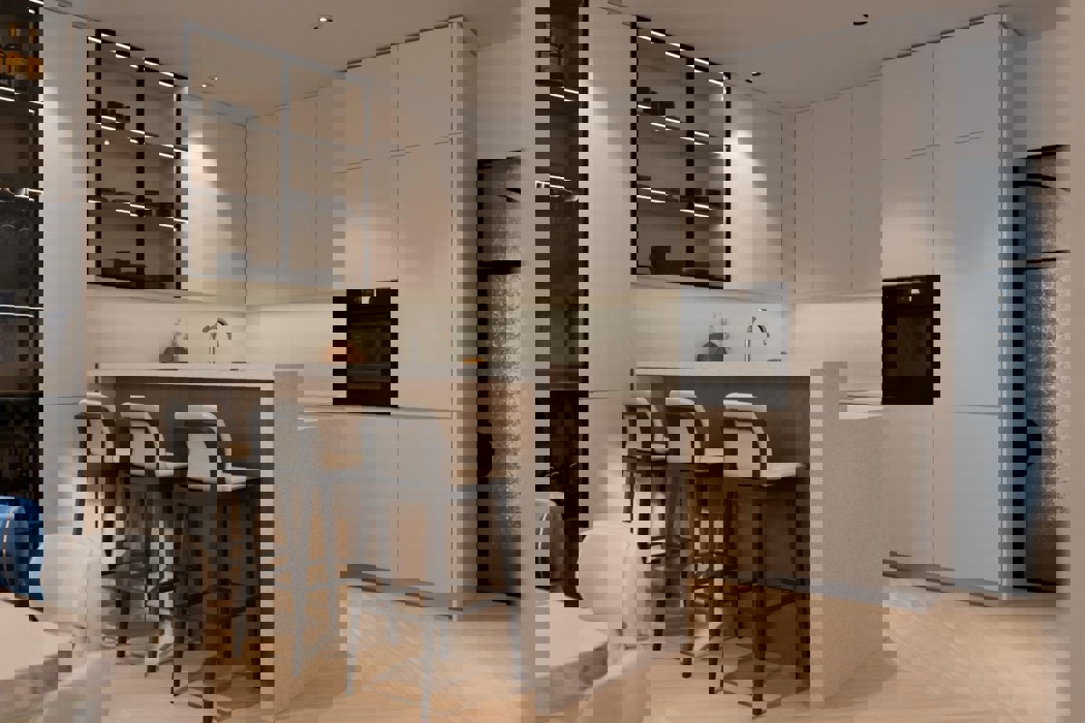 Appartamento con due camere da letto e loggia vicino al mare