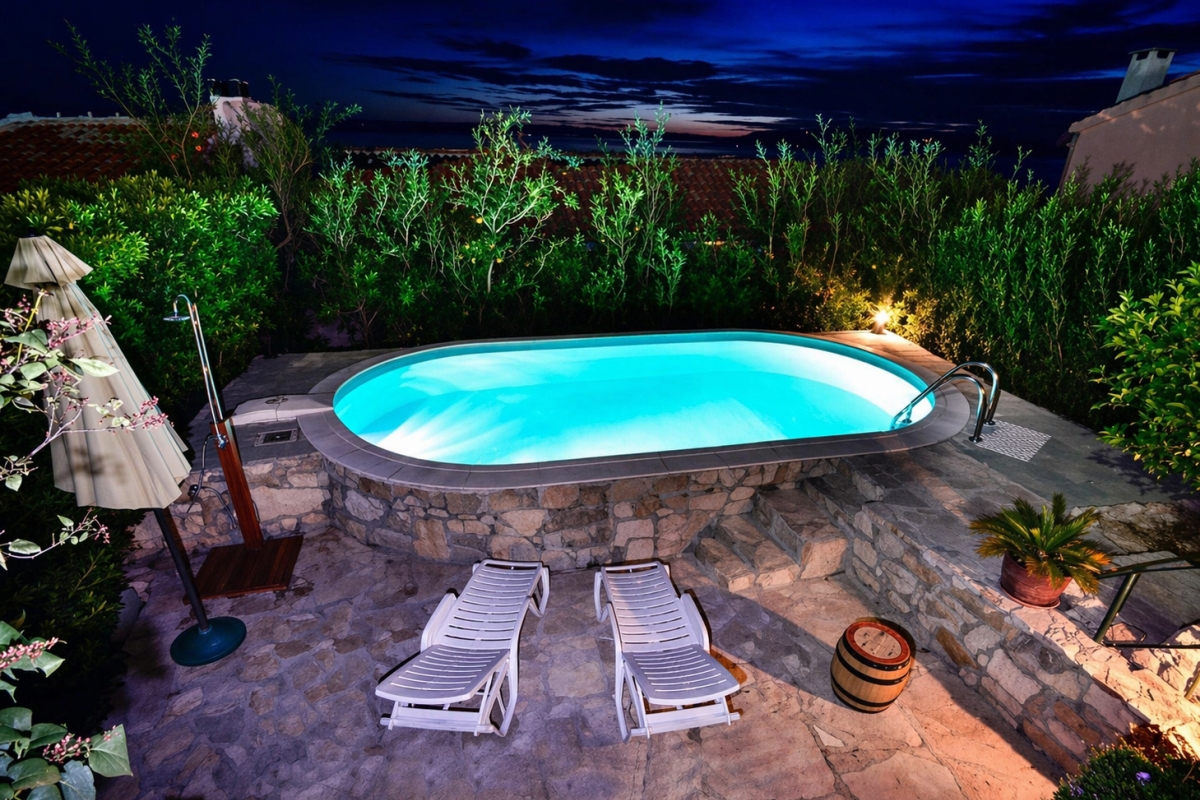 Casa con piscina e vista panoramica sul mare