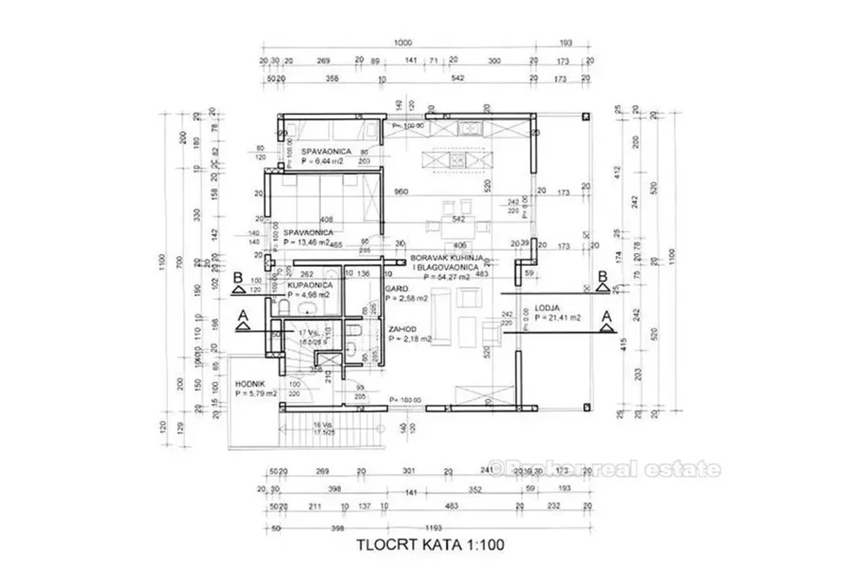 La villa di 280m2 su un terreno di 521m2, in vendita