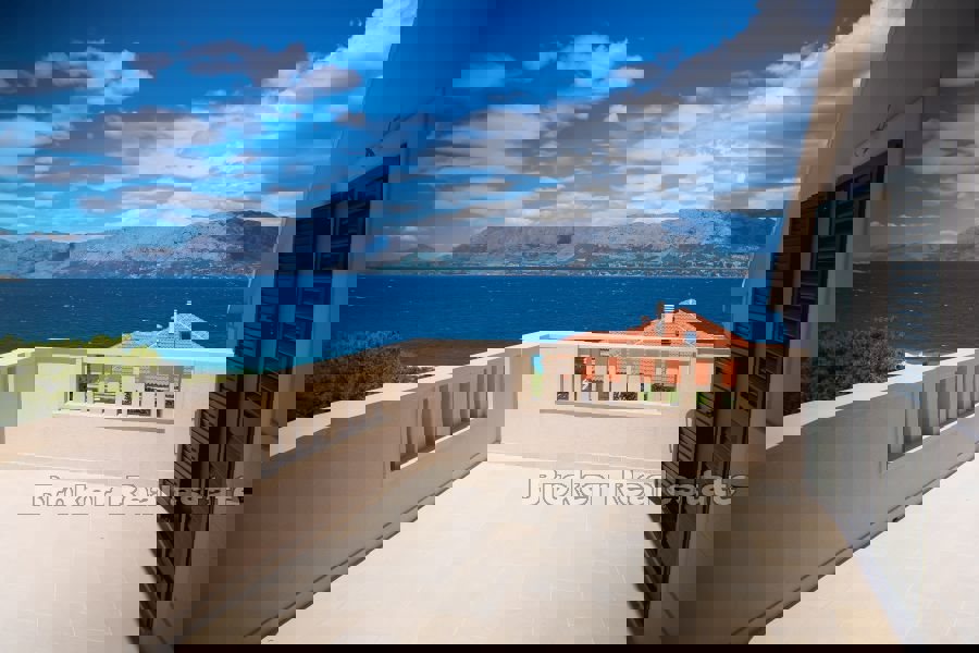 Palazzina con vista mare