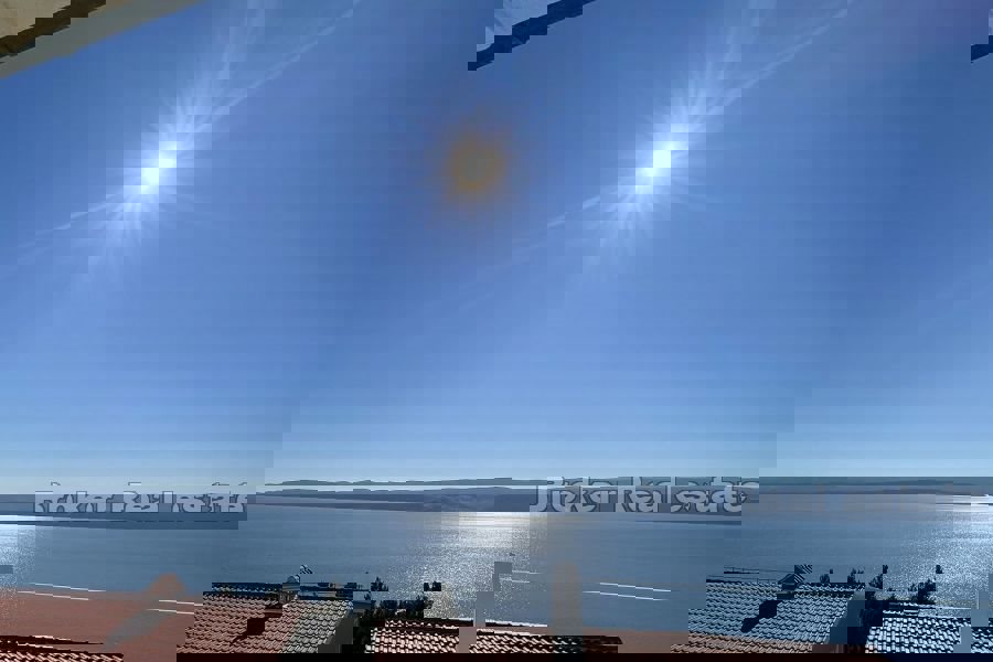 Palazzina con vista mare