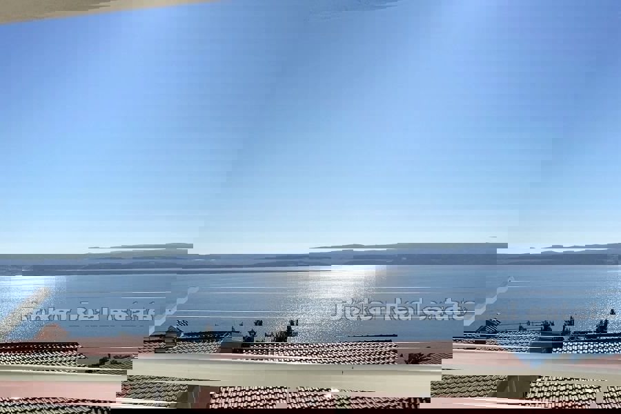 Palazzina con vista mare