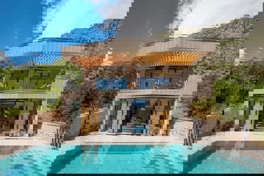 Villa di lusso con piscina
