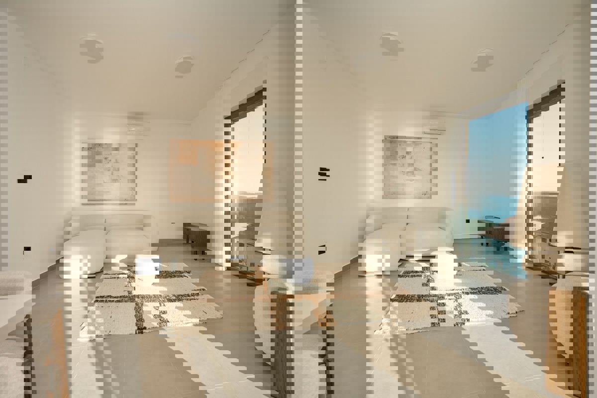 Appartamento con vista sul mare aperto