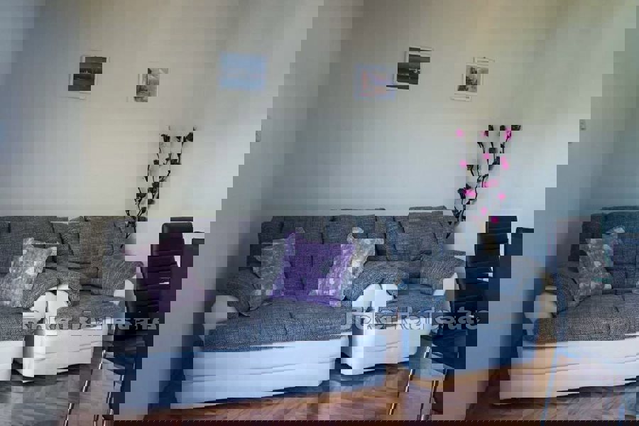 Casa in prima fila sul mare