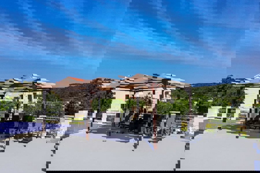 Casa in prima fila sul mare