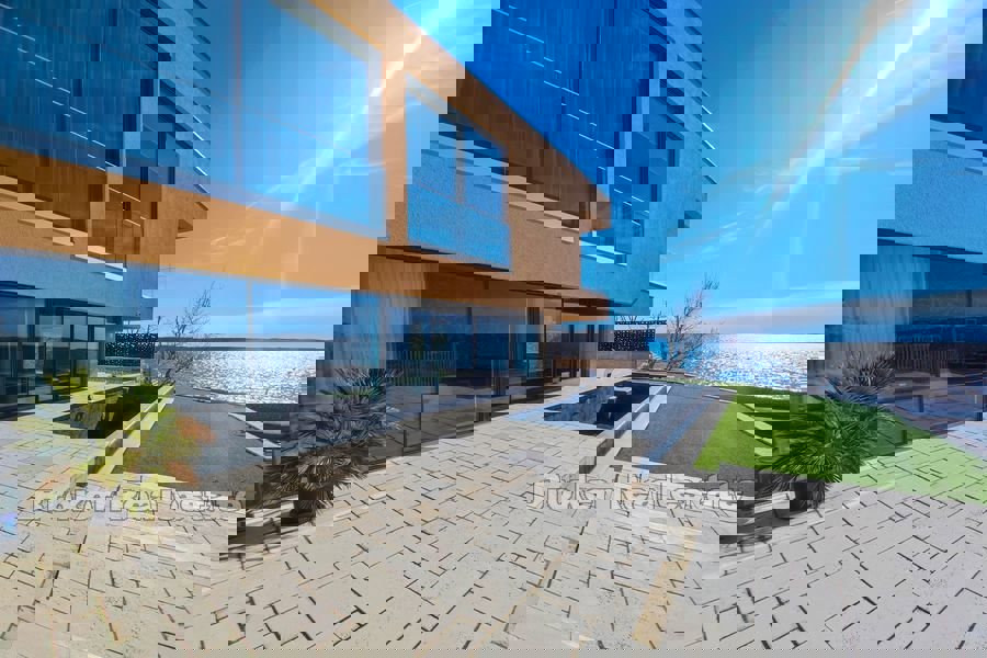 Villa di lusso prima fila al mare