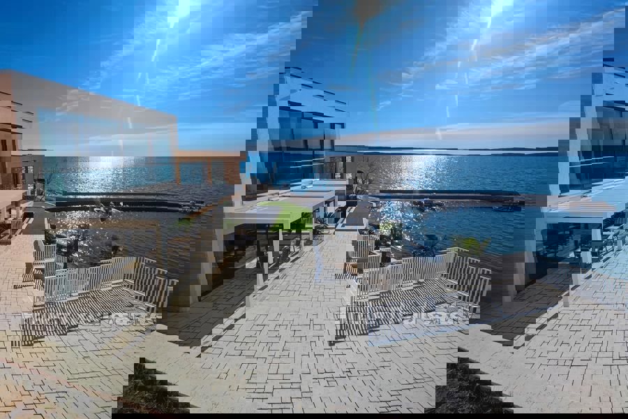 Villa di lusso prima fila al mare