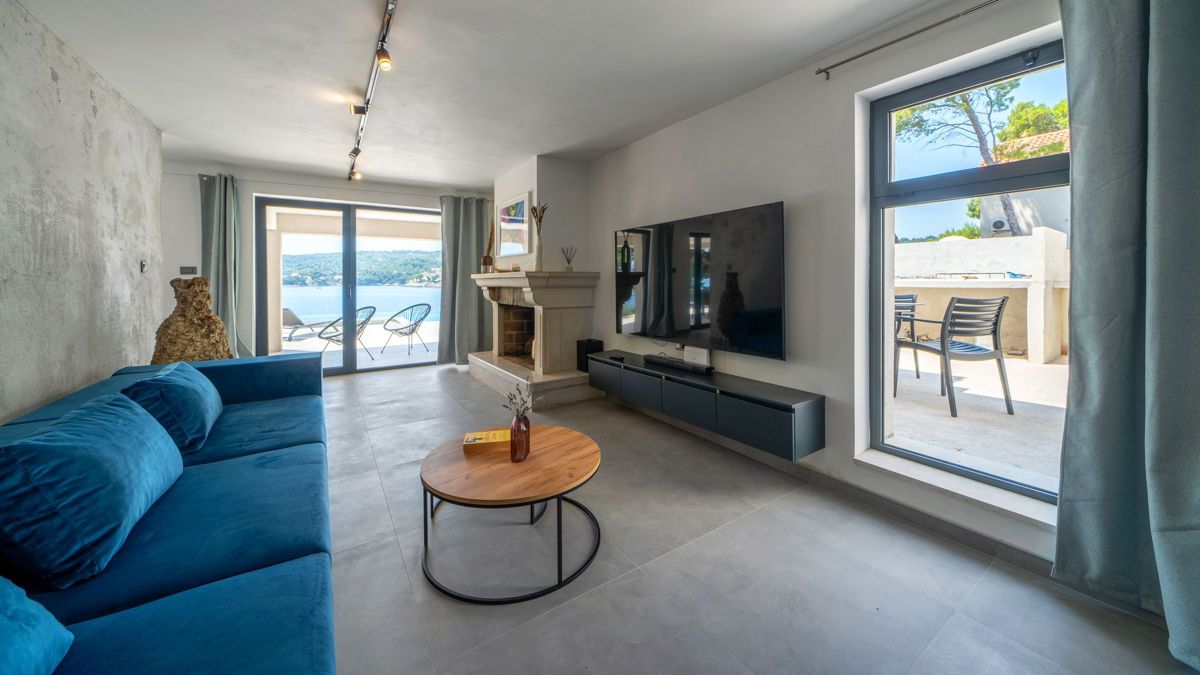 Villa di recente costruzione con piscina