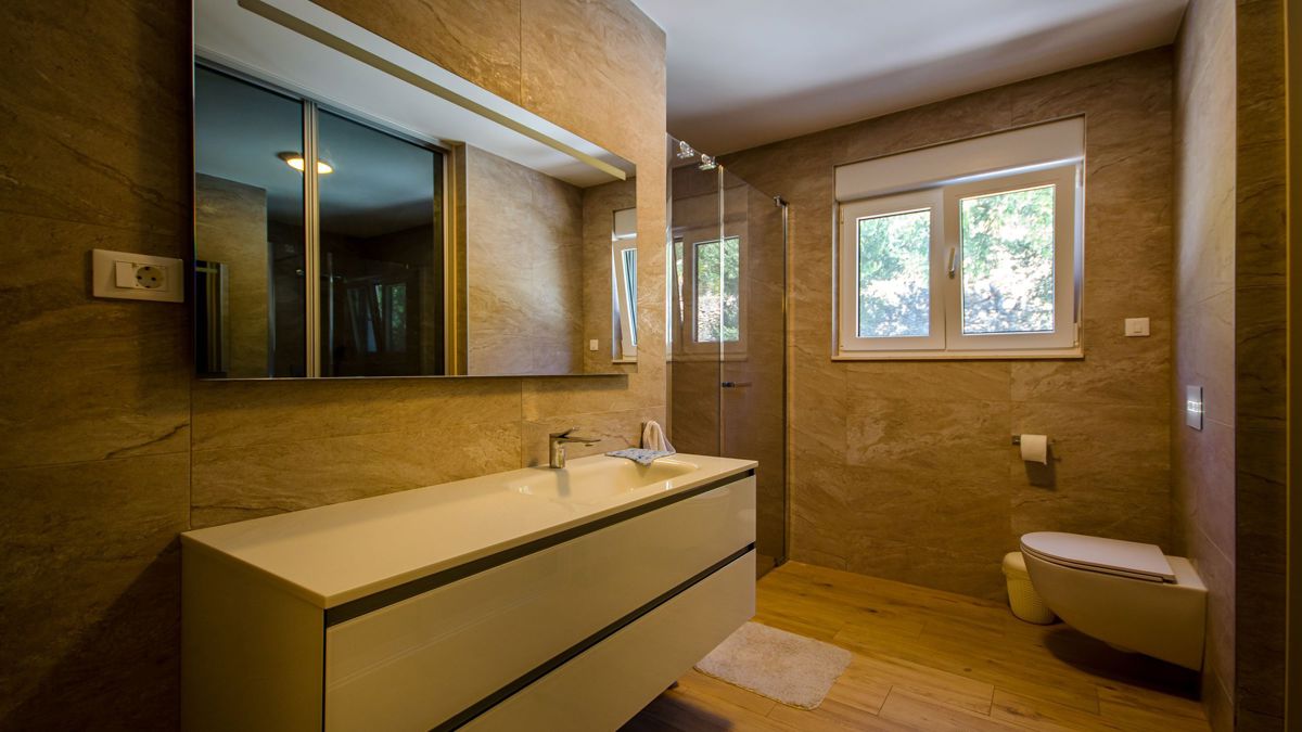 Villa di recente costruzione con piscina