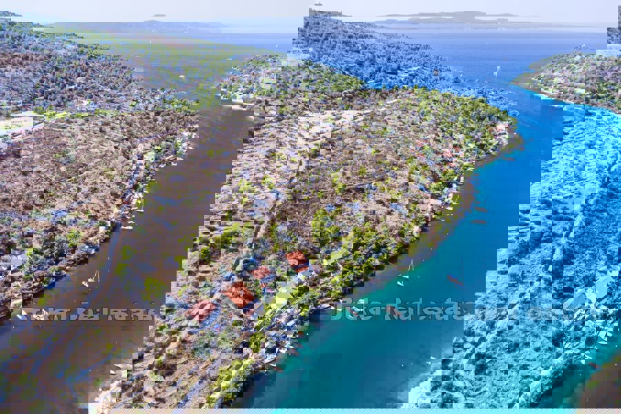 Terreno edificabile in riva al mare