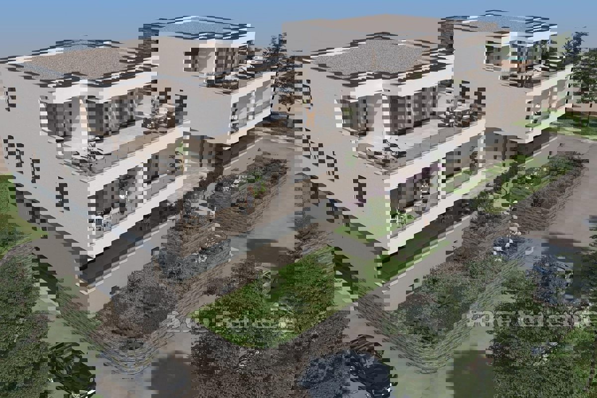Lussuoso appartamento con tre camere da letto in un nuovo edificio in una posizione tranquilla