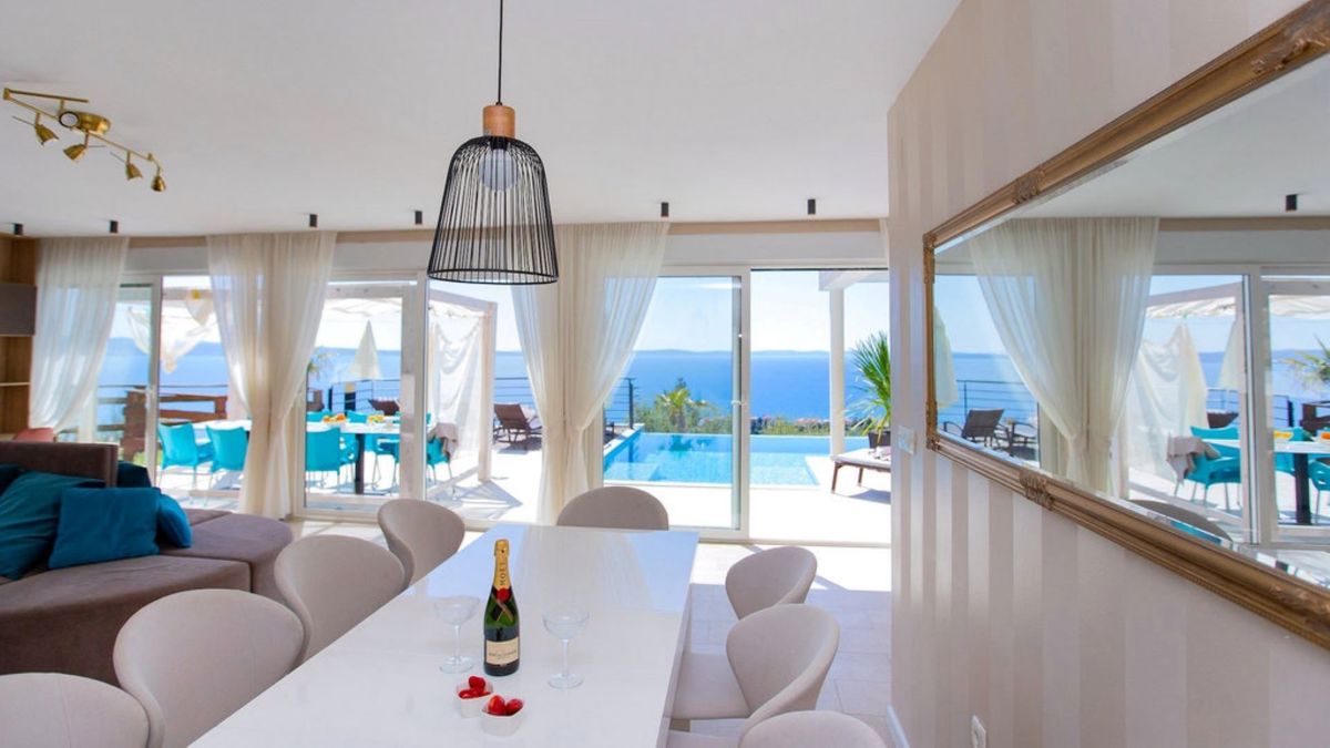 Due belle ville con vista panoramica sul mare