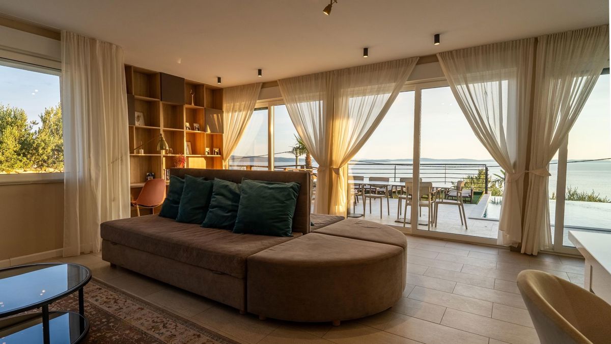 Due belle ville con vista panoramica sul mare