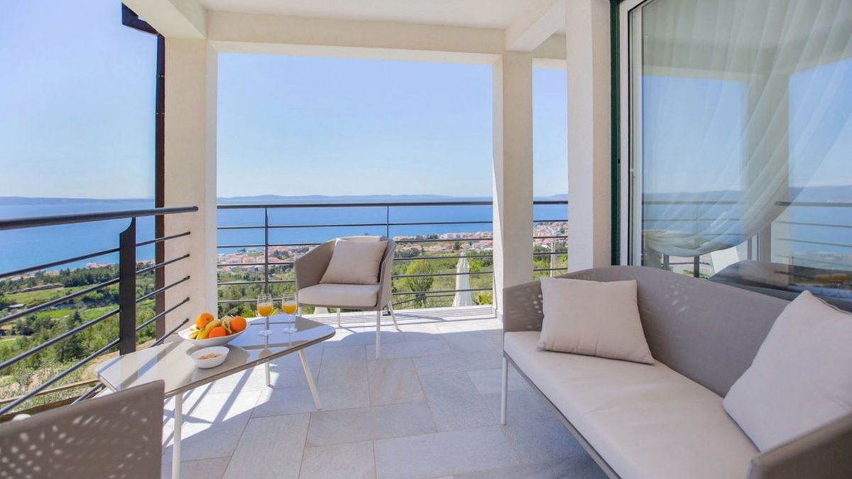 Due belle ville con vista panoramica sul mare