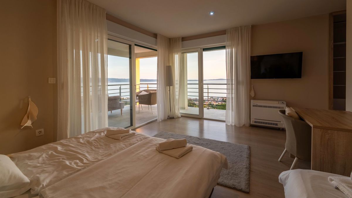 Due belle ville con vista panoramica sul mare