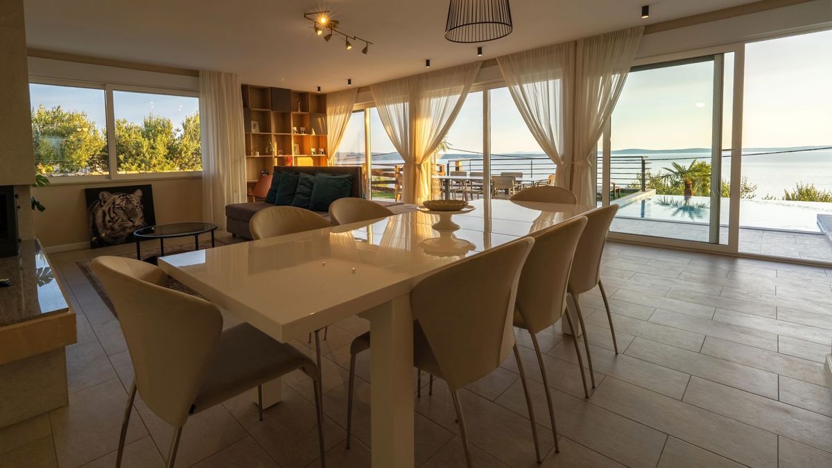 Due belle ville con vista panoramica sul mare