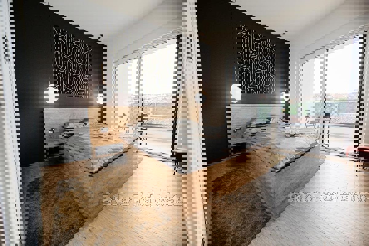 Villa con piscina riscaldata in una posizione tranquilla