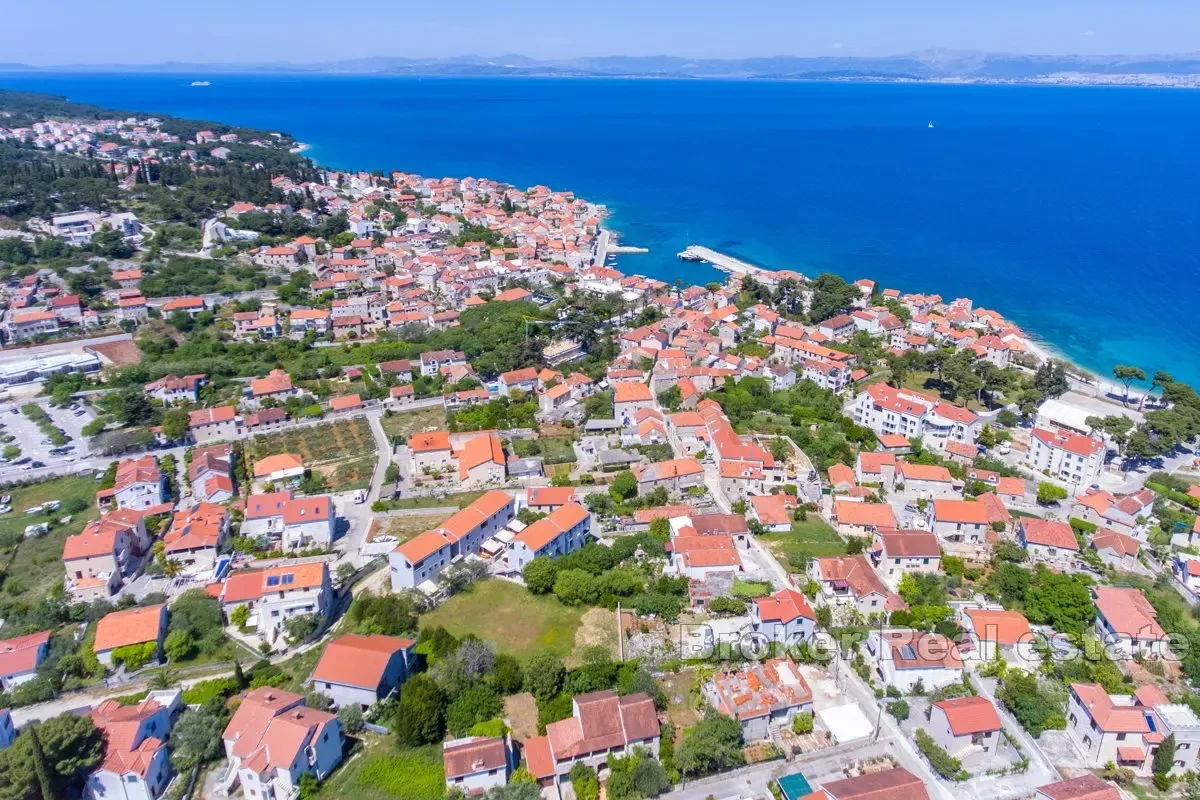 Terreno edificabile con vista mare in vendita