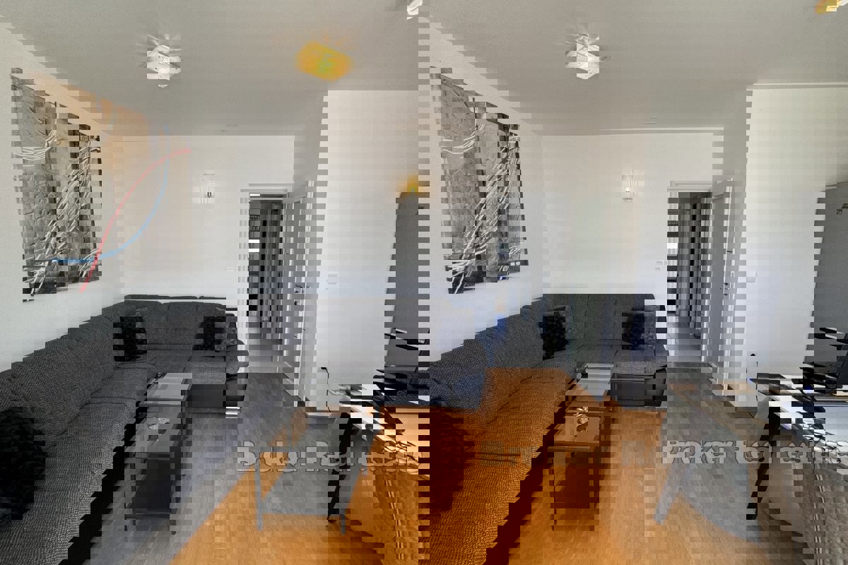 Appartamento arredato in modo moderno