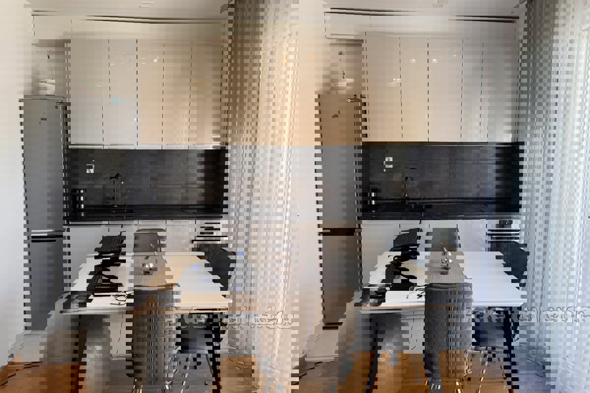 Appartamento arredato in modo moderno