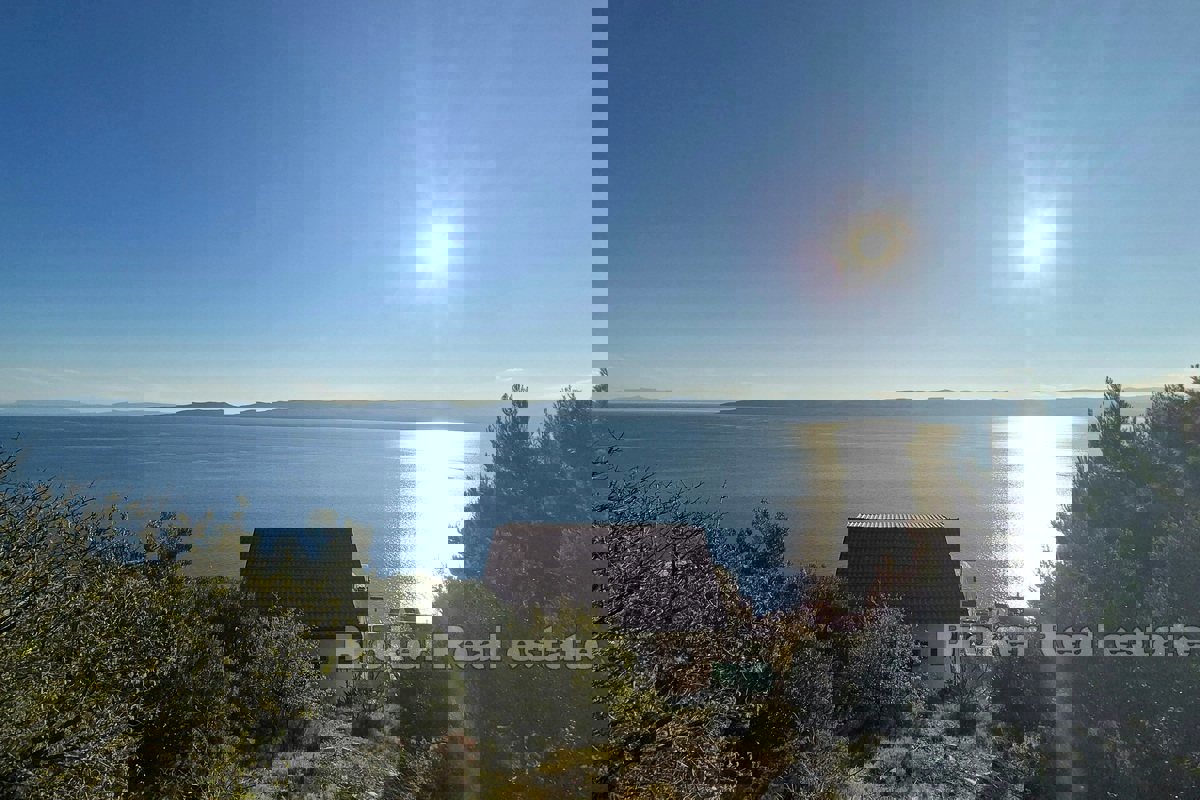 Terreno edificabile con vista mare