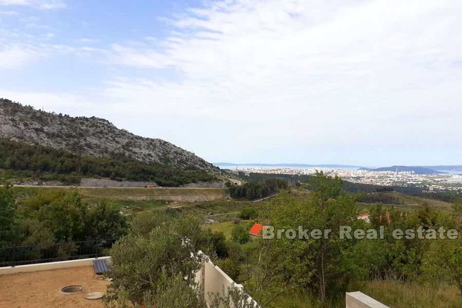 Klis, terreno edificabile con vista su Spalato