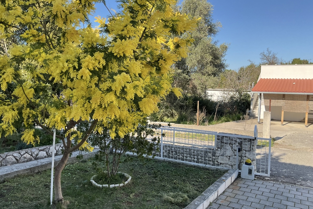 Casa di famiglia in pietra adatta al turismo
