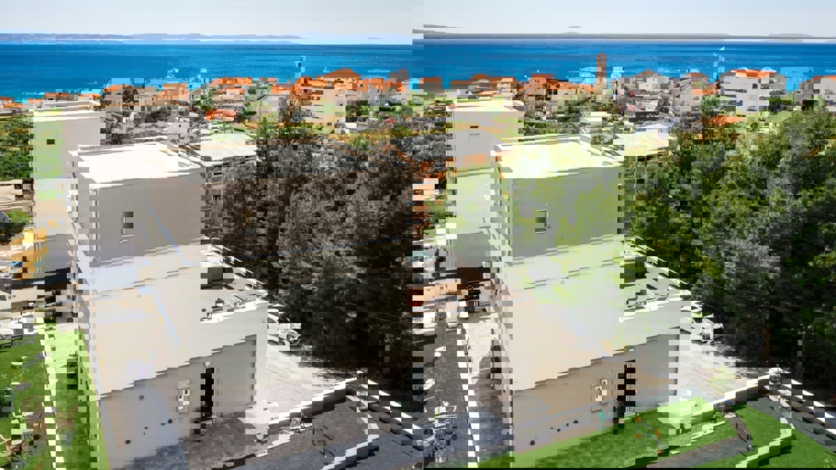 Villa di lusso con vista sulla costa mediterranea