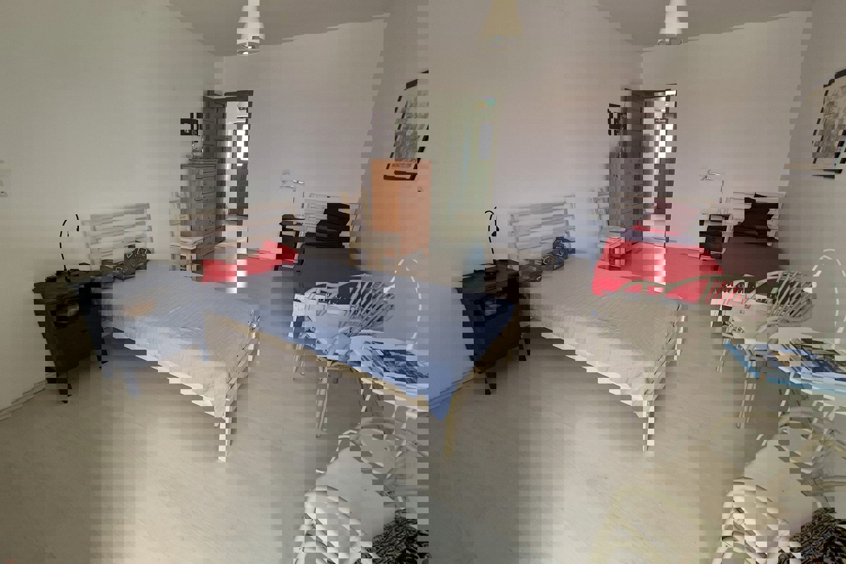 Grazioso appartamento su tre piani con vista mare