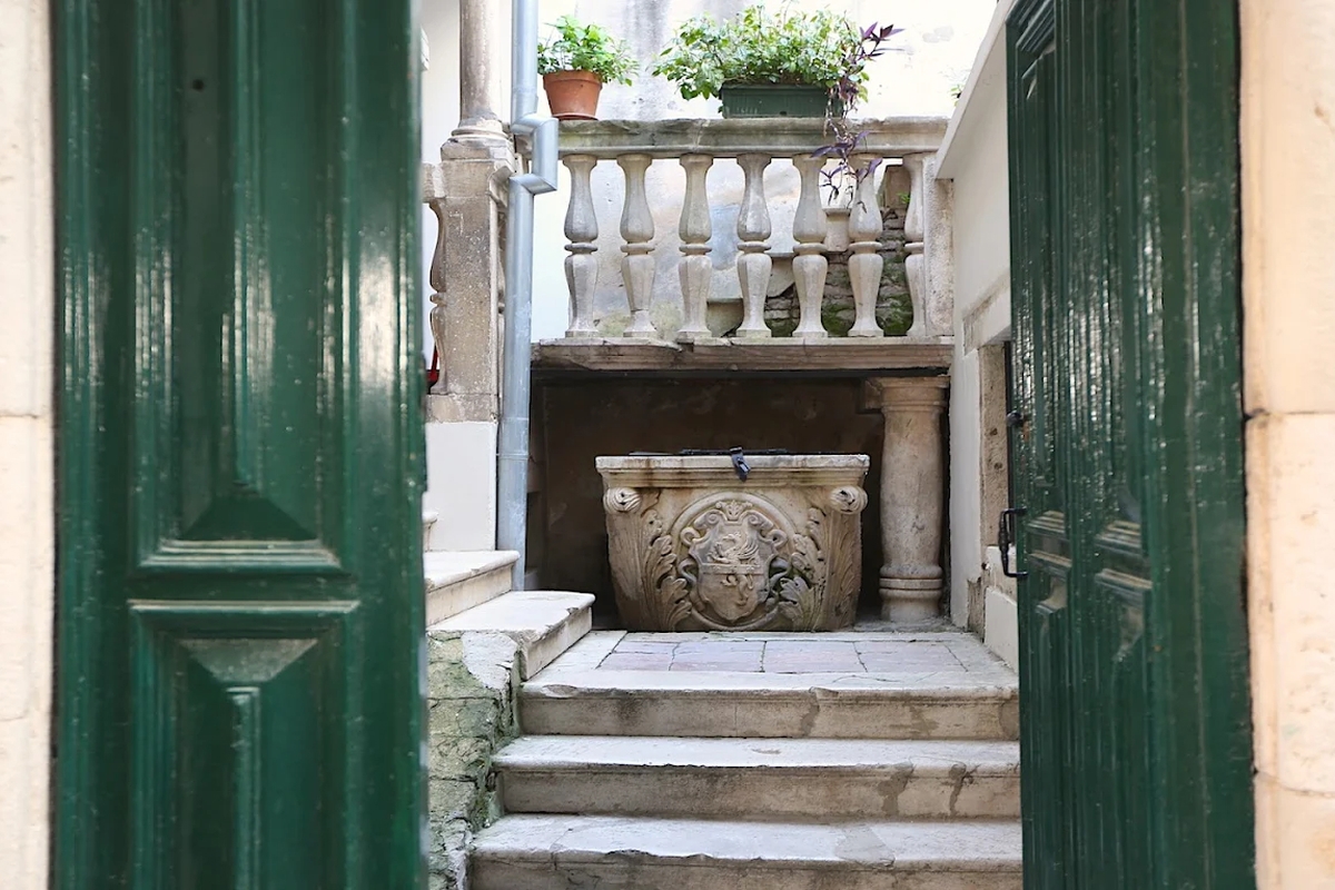 Struttura boutique con 9 camere lussuose nel cuore del centro storico