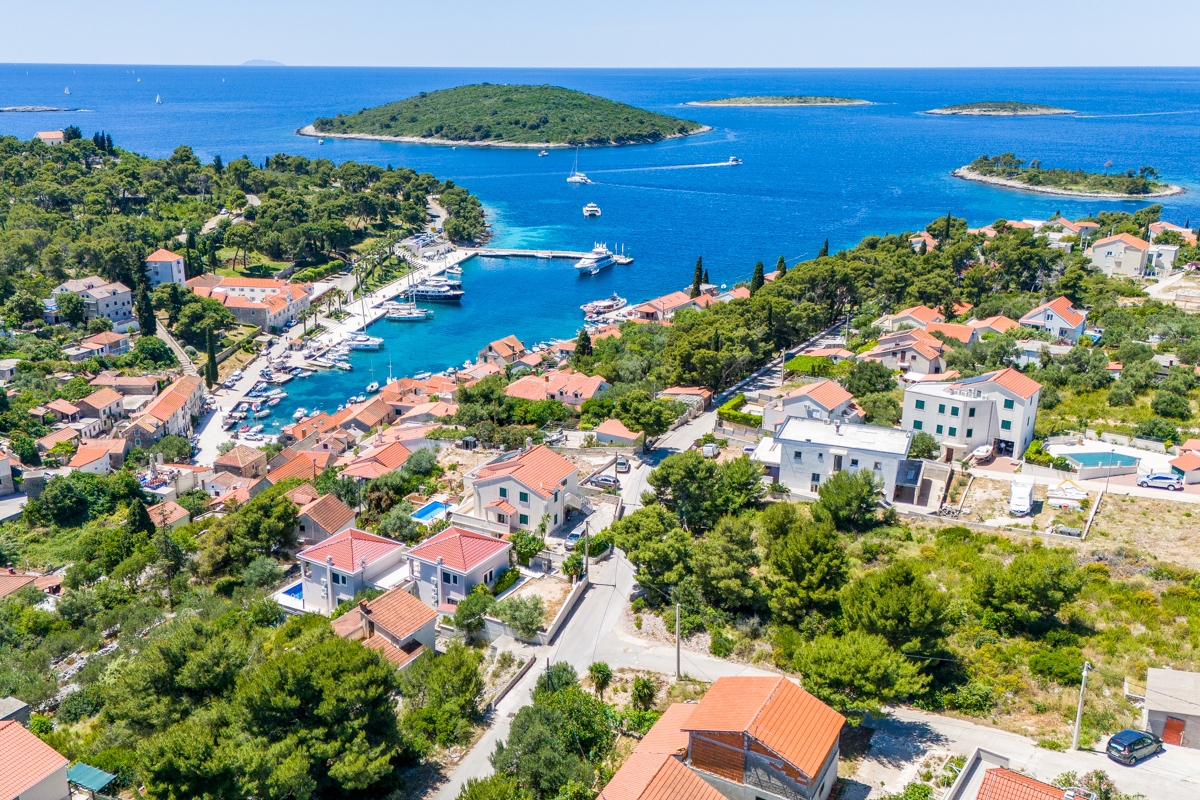 Terreno edificabile con splendida vista mare