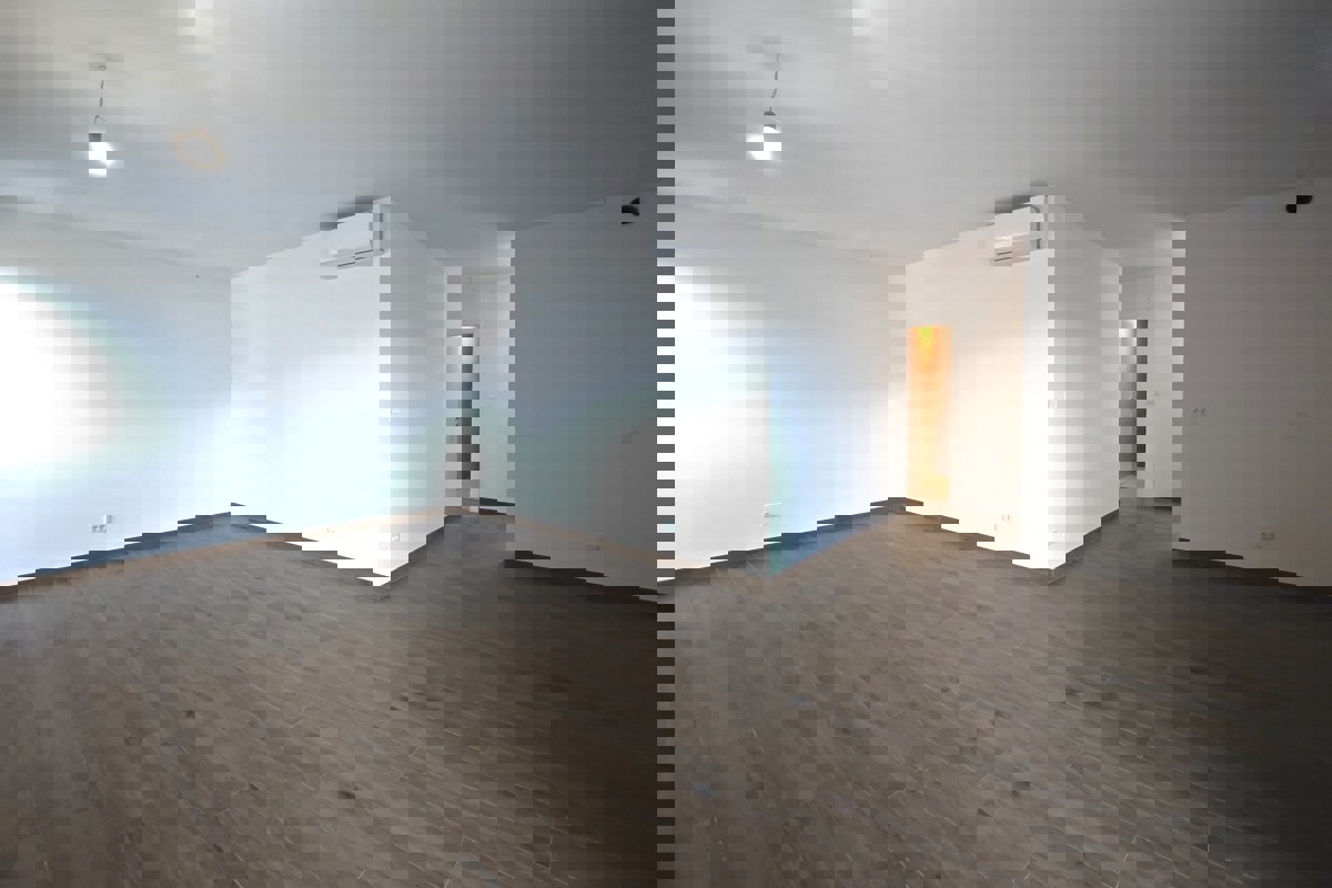 Nuova costruzione - appartamento in centro città con parcheggio, vicino al mare