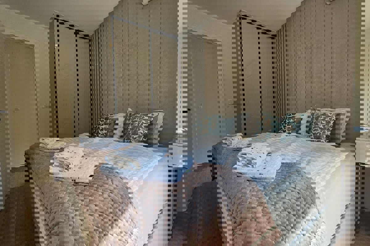 Appartamento di lusso con piscina