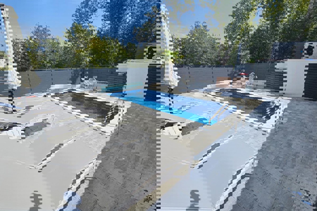 Appartamento di lusso con piscina