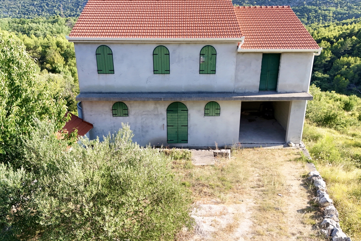 Casa indipendente in costruzione grezza