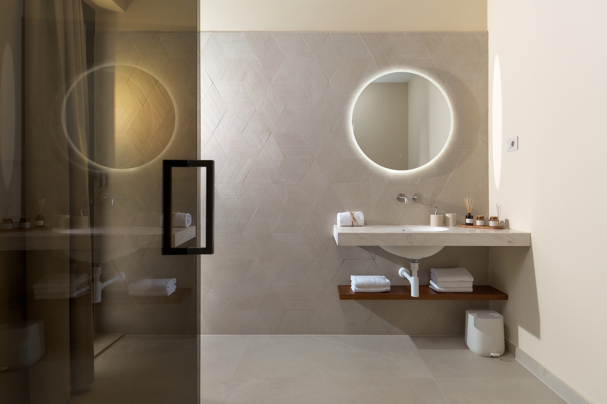 Villa di lusso con vista panoramica sul mare e piscina a sfioro