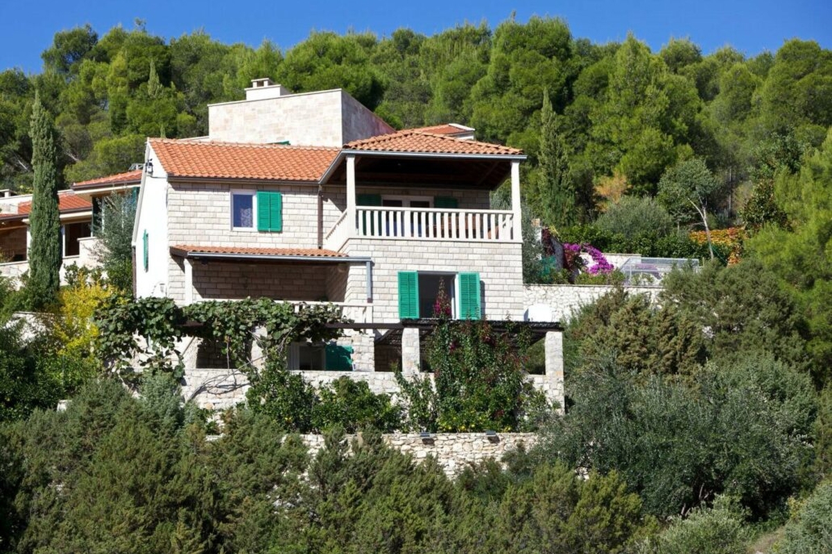 Casa in posizione unica con vista mare