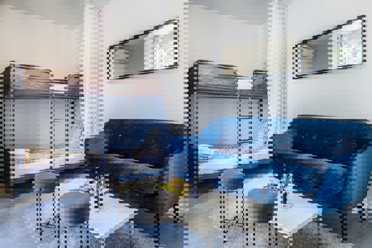 Appartamento con una camera da letto e terrazza