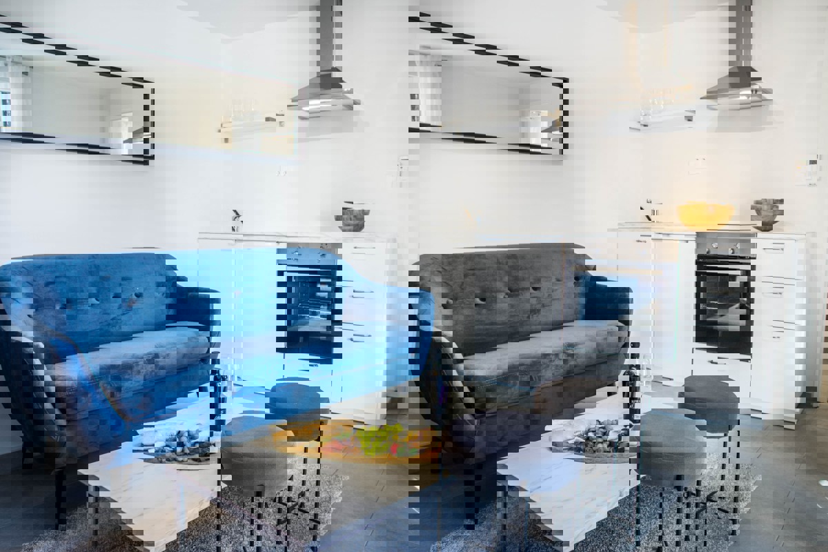 Appartamento con una camera da letto e terrazza