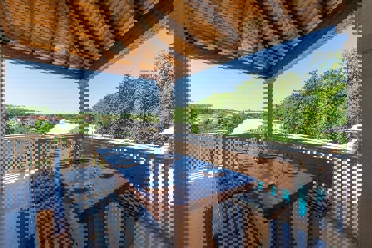 Villa moderna con piscina nell'Istria centrale