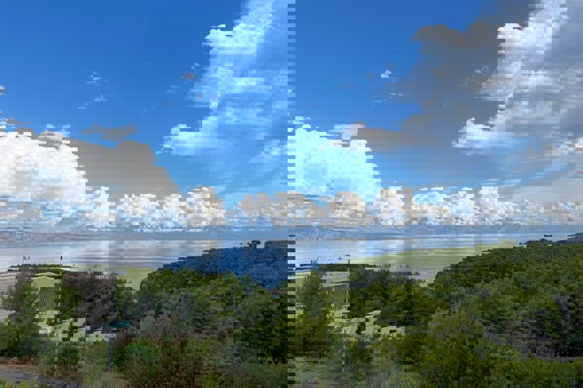 Terreno edificabile con vista mare