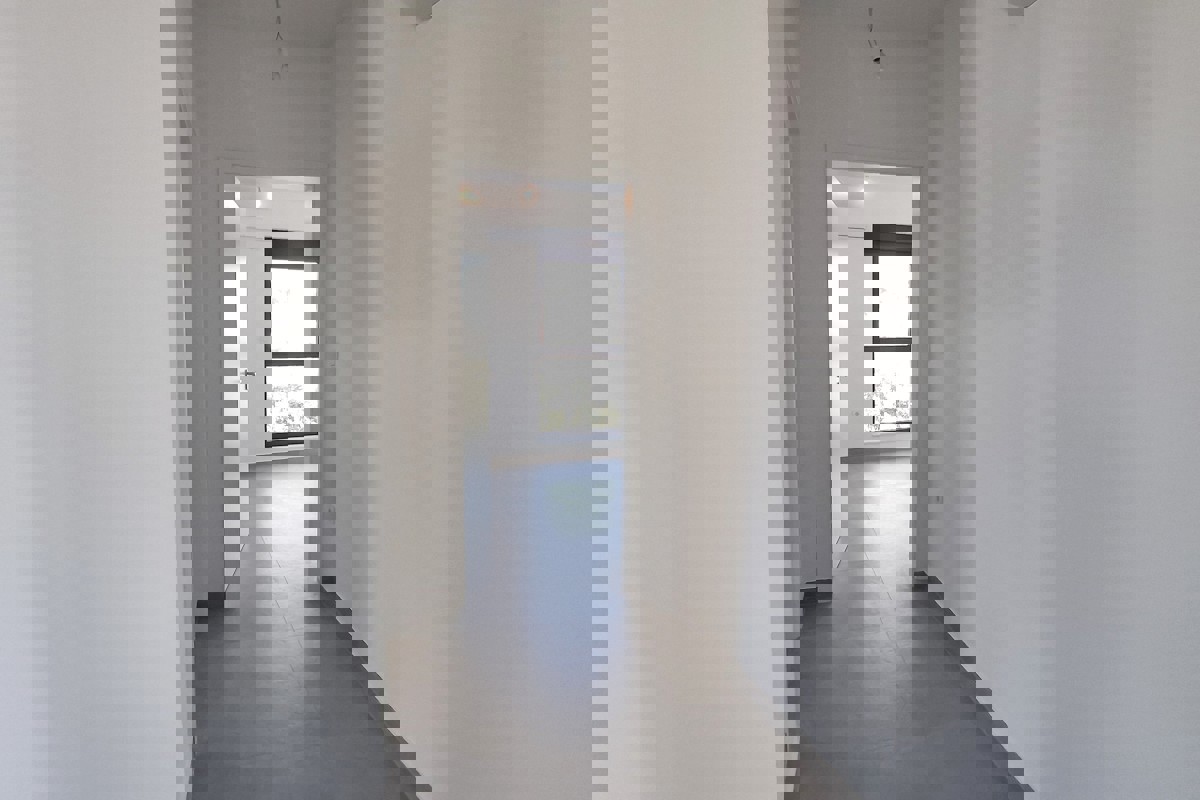 Ampio attico con vista mare aperta