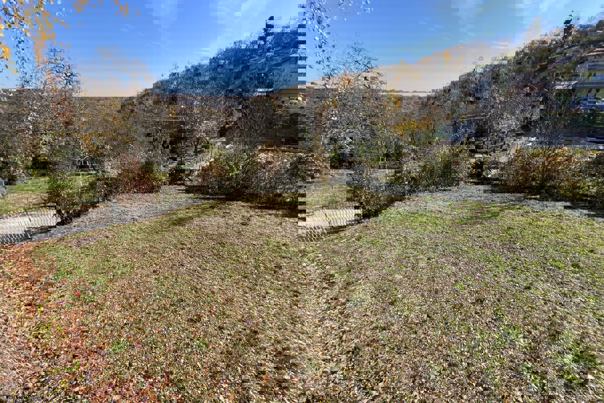 Terreno edificabile con permesso di costruzione