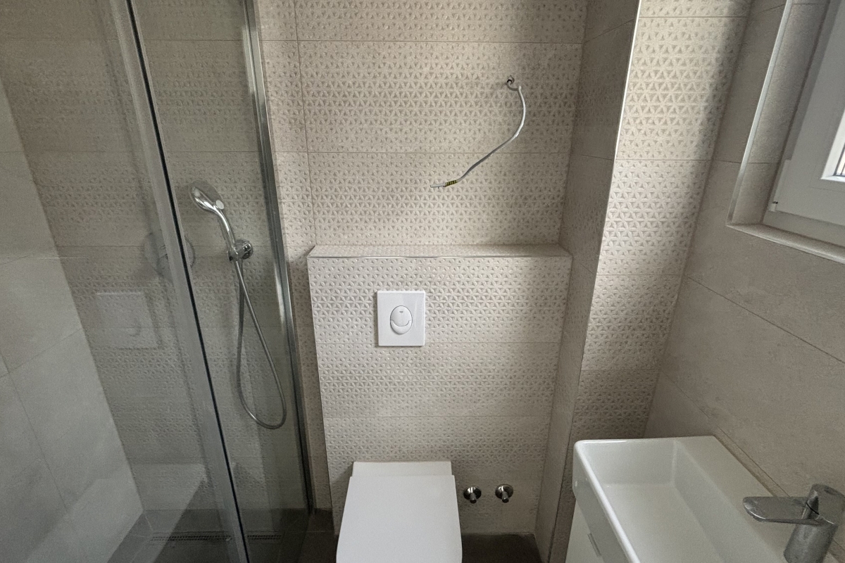 Moderno appartamento con due camere da letto e ampia terrazza