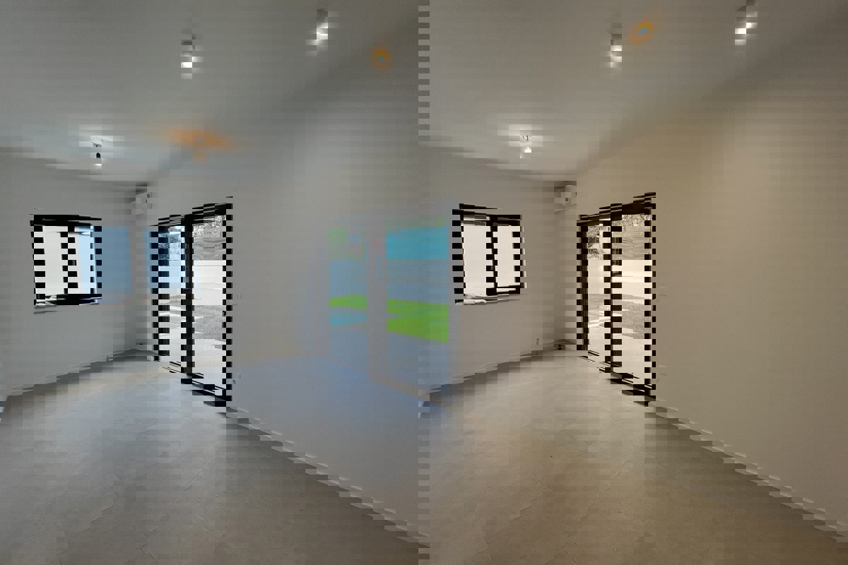 Appartamento di lusso con piscina privata e giardino accanto al Parco Naturale di Kamenjak